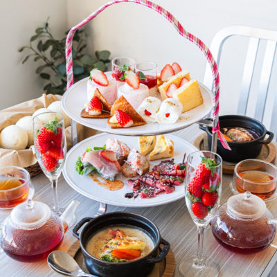 | 季節限定 | つけパンシチューと楽しむ”苺”のアフタヌーンティーコース　4,200yen